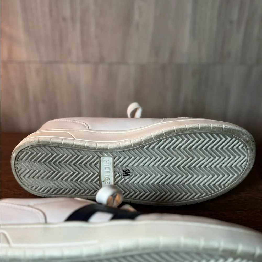 Tommy Hilfiger Classic Venus White Sneakers with Navy and Red Details Retro